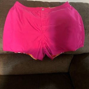 Reversible multi-color shorts size 1x brand unknown.